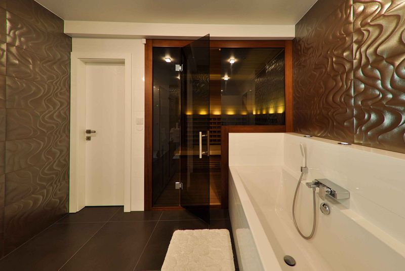 Vestavěná infrasauna s prosklenou čelní stěnou